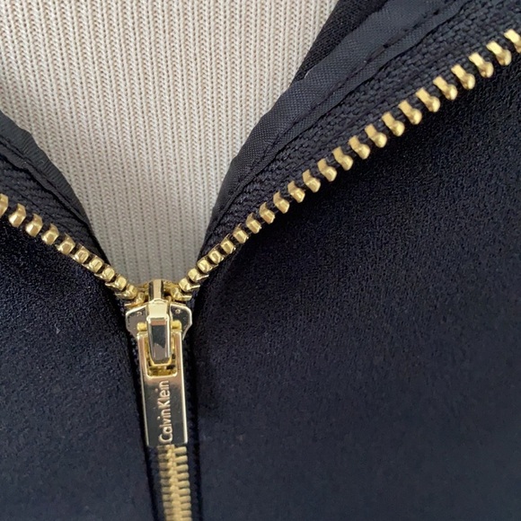 Size 4 Calvin Klein Bell Sleeve Dress - Picture 6 of 7